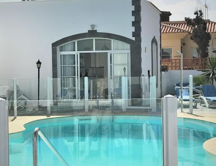 Lovely Villa - Pool Front, Private Roof Terrace, Wifi Fiber Optic Коральео Экстерьер фото
